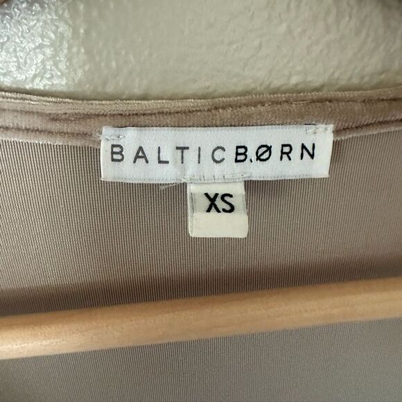 Baltic Born Meghan Velvet Wrap Maxi Dress in Champagne Floor Length Dress XS - Picture 6 of 11